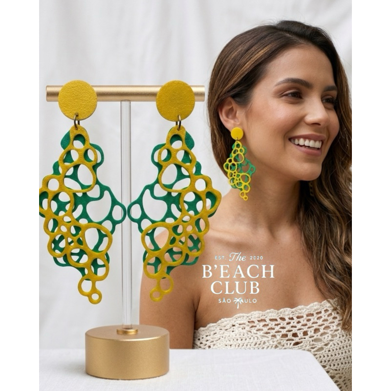 Brinco Leve, moderno e cheio de estilo, copa  do mundo verde e amarelo.