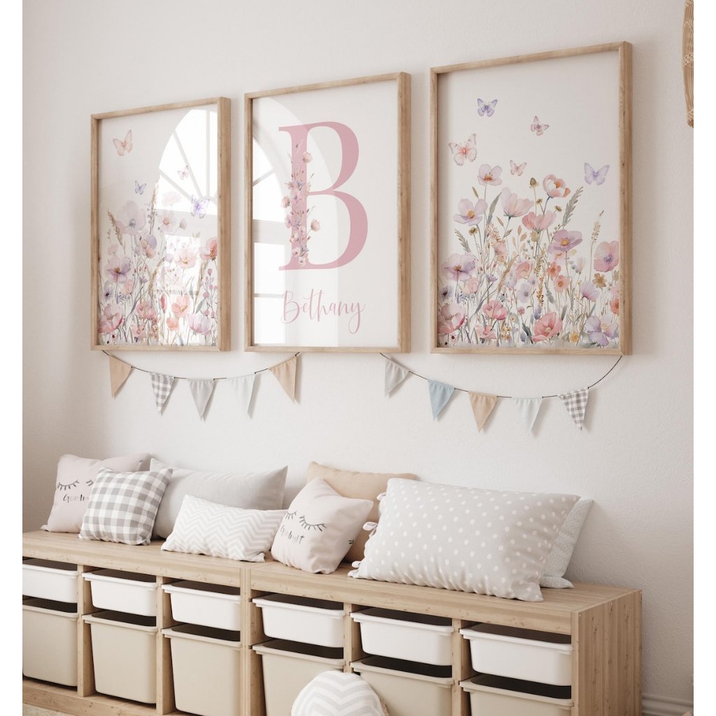 Kit 3 Quadros Flores Jardim Borboletas Rosa Lilás Personalizado com Nome Quarto Menina