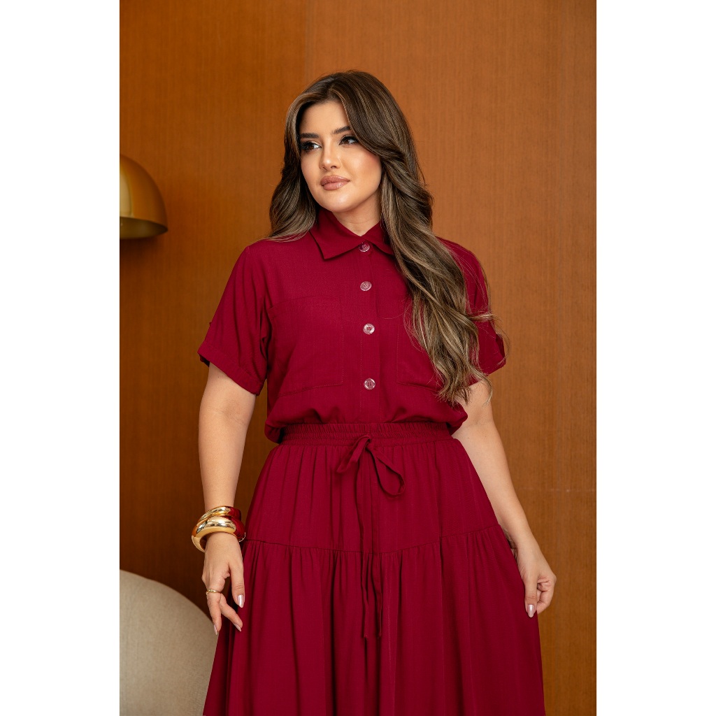 Blusa Feminina Viscolinho Marsala com Botões e Bolsos Funcionais | Elegante, Leve e Confortável