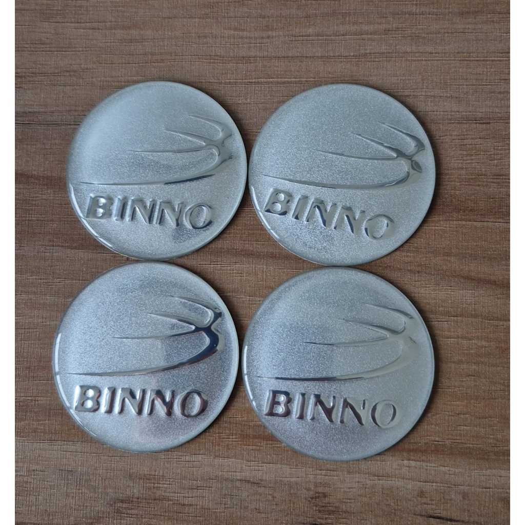 Emblema Adesivo Binno 55mm Prata para Calota Roda Centro Tampa 5,5cm Resinado kit com 4un ( 855003)