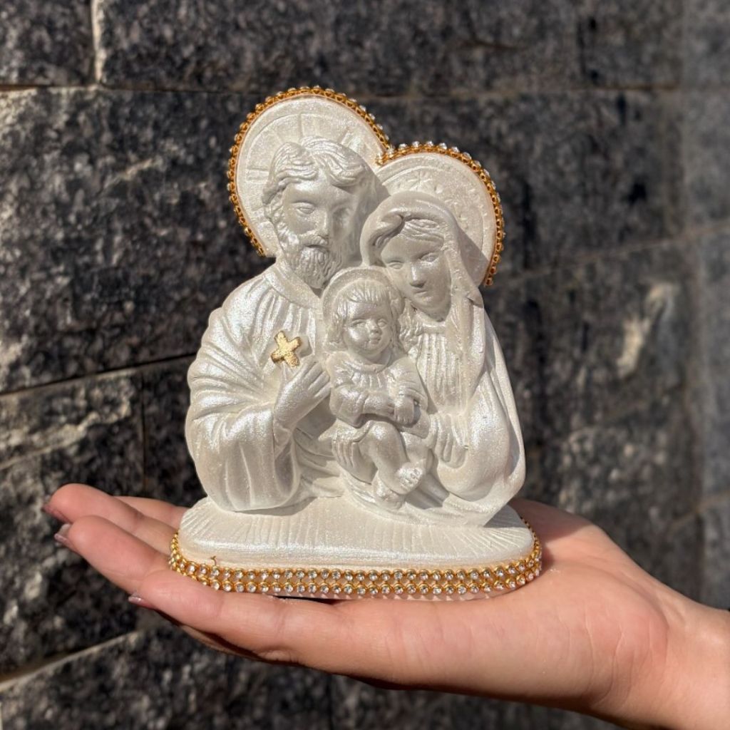 Sagrada Familia 14cm Perolada Com Detalhes Em Strass Para Decoração, Caixa De Padrinhos Etc...