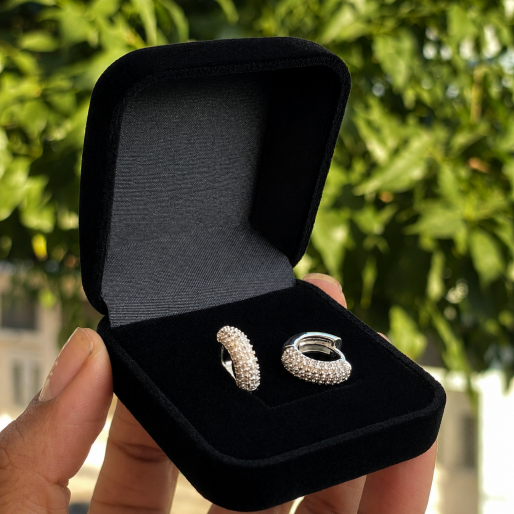 Brinco Masculino Argola Prata Pedra Zircônia Par Banhado Antialérgico Cravejado