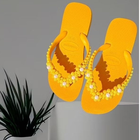 Chinelo Havaianas Top Original Bordado c/Pérolas Feminino Tam 33 ao 40, Aproveite a promoção e corra pra garantir a sua.
