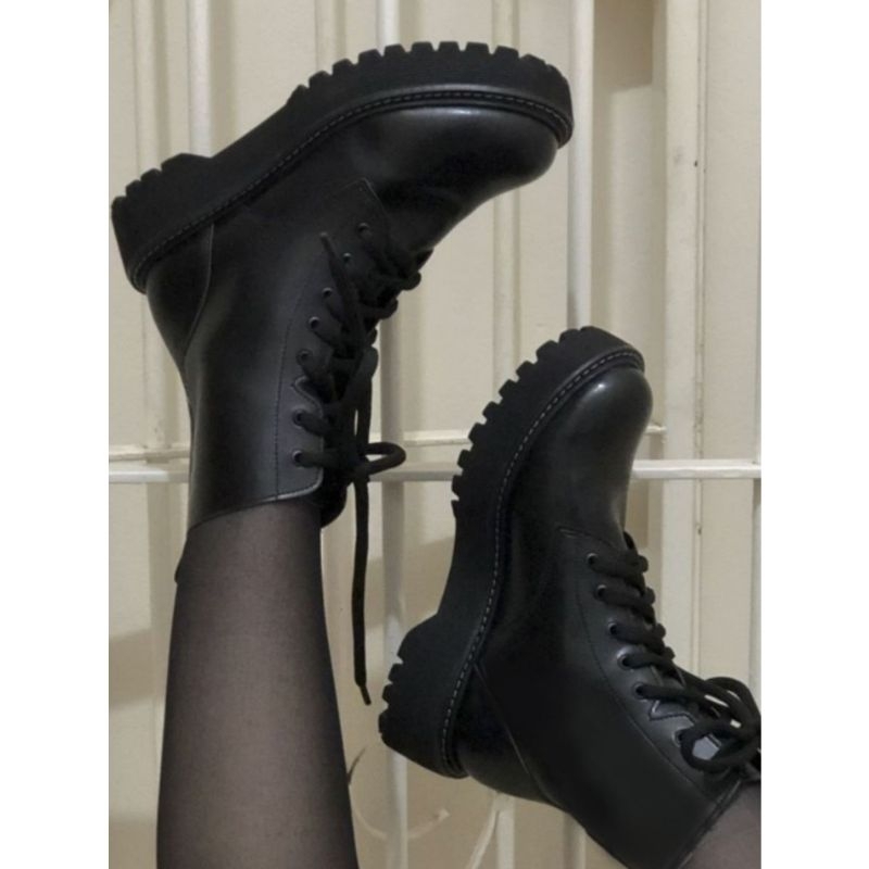 Coturno Infantil Feminino Blogueirinha Preto Cano Curto Confortável