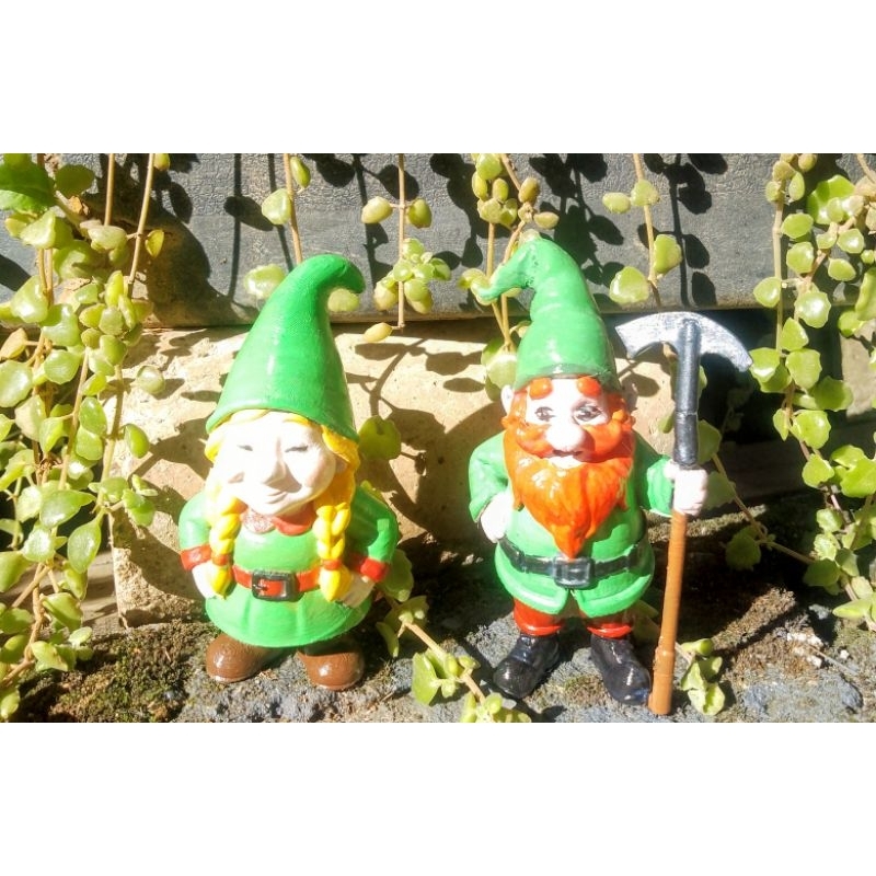 Casal de Gnomos Decorativos Artesanais em PETG – Enfeite para Jardim, Varanda, Sala e Decoração Encantada