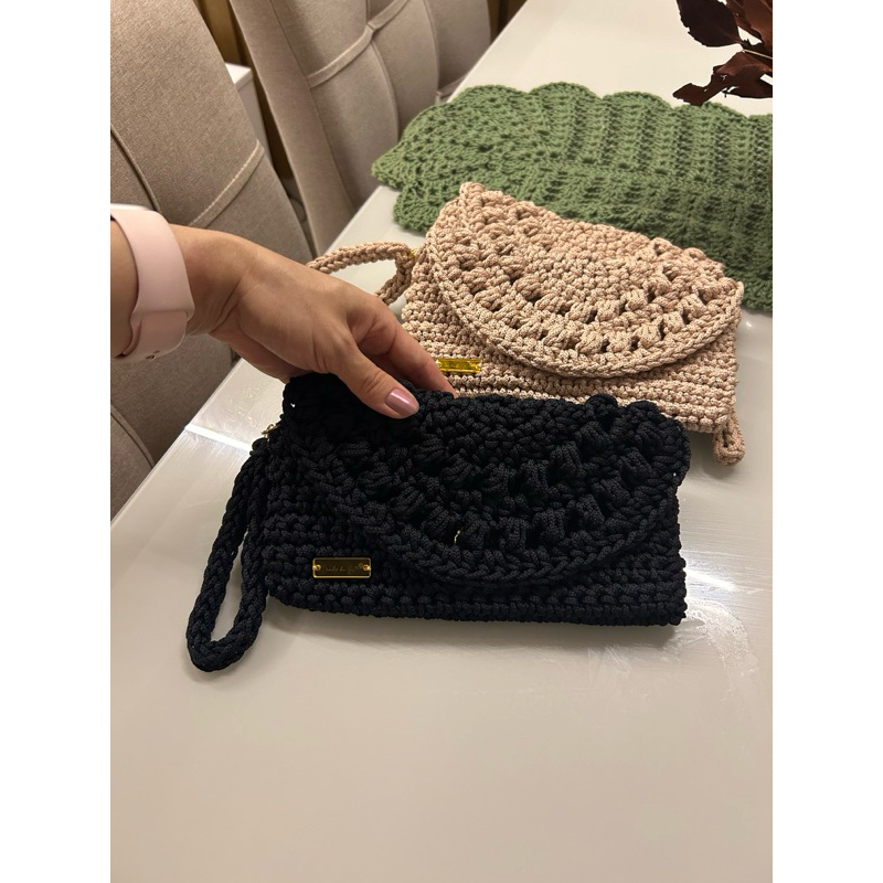 Bolsa Clutch de Crochê Artesanal com Alça de Mão | Porta Celular e Documentos