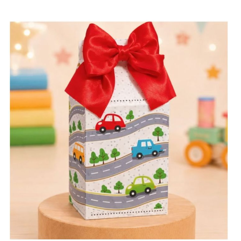 ENVIO MONTADO Kit com caixinha milk personalizada para lembrancinha aniversário Tema Carrinhos