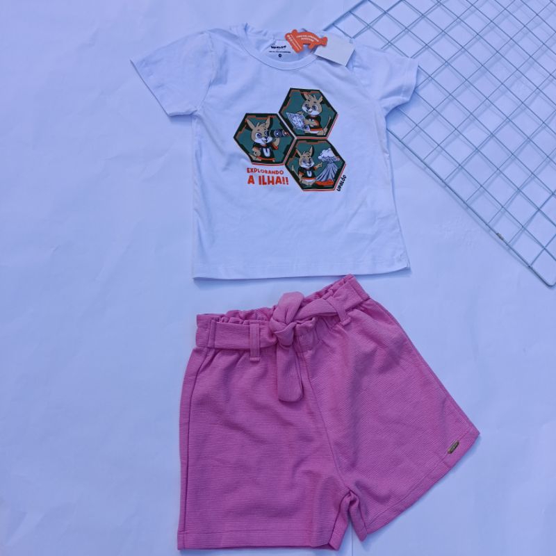 Conjunto Infantil Feminino Menina Blusa Estampada e Bermuda Verão - 4 ANOS