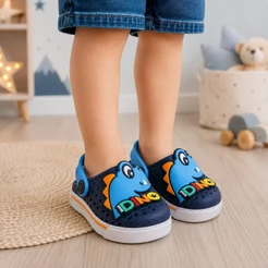 Babuche Infantil Menino Sandália Plugt Chinelo Original Dinossauro Divertido Confotável Azul Marinho