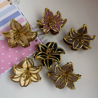 Piranha cabelo Flor Dourada Luxo – Acessório de Cabelo Elegante Feminino! em Oferta na Shopee