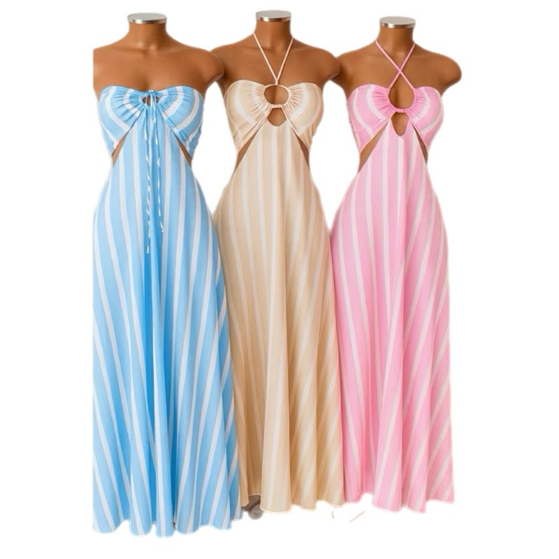 Vestido Longo Listrado Cut Out Verão 2026 – Moda Praia Elegante