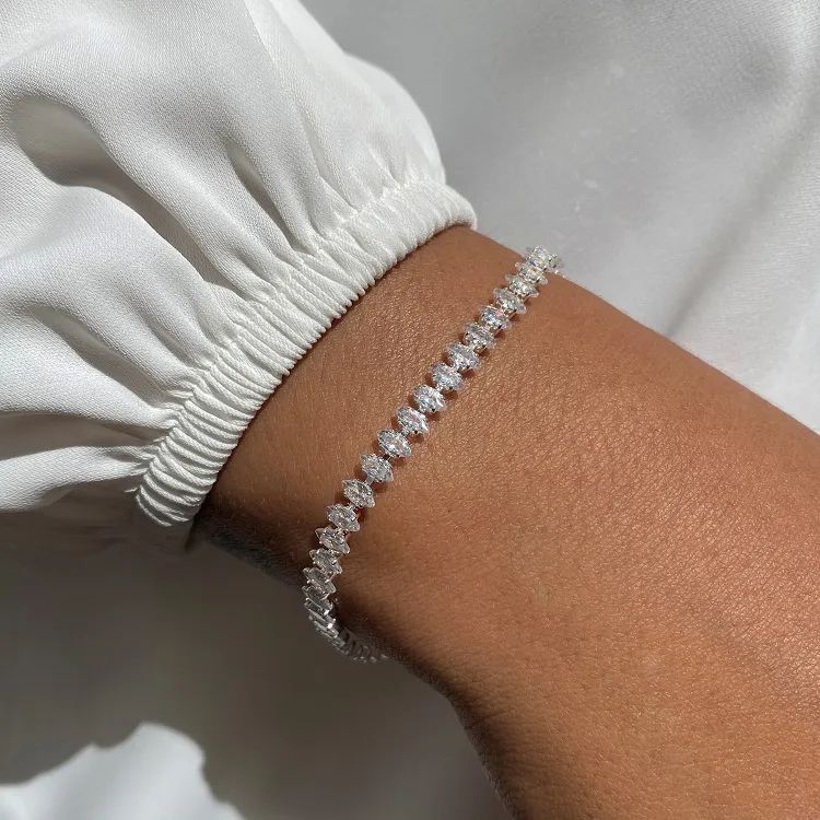Pulseira Pulseira Riviera Prata 925 Cravejada Zircônia Navete Ajustável Feminina Delicada Luxo com Garantia