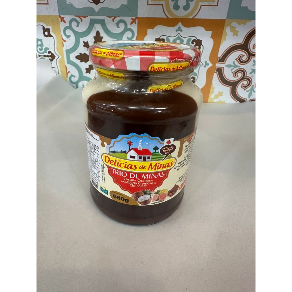 Cocada Cremosa de Chocolate – 680g Direto de Minas Gerais, essa delícia une o sabor tradicional da cocada