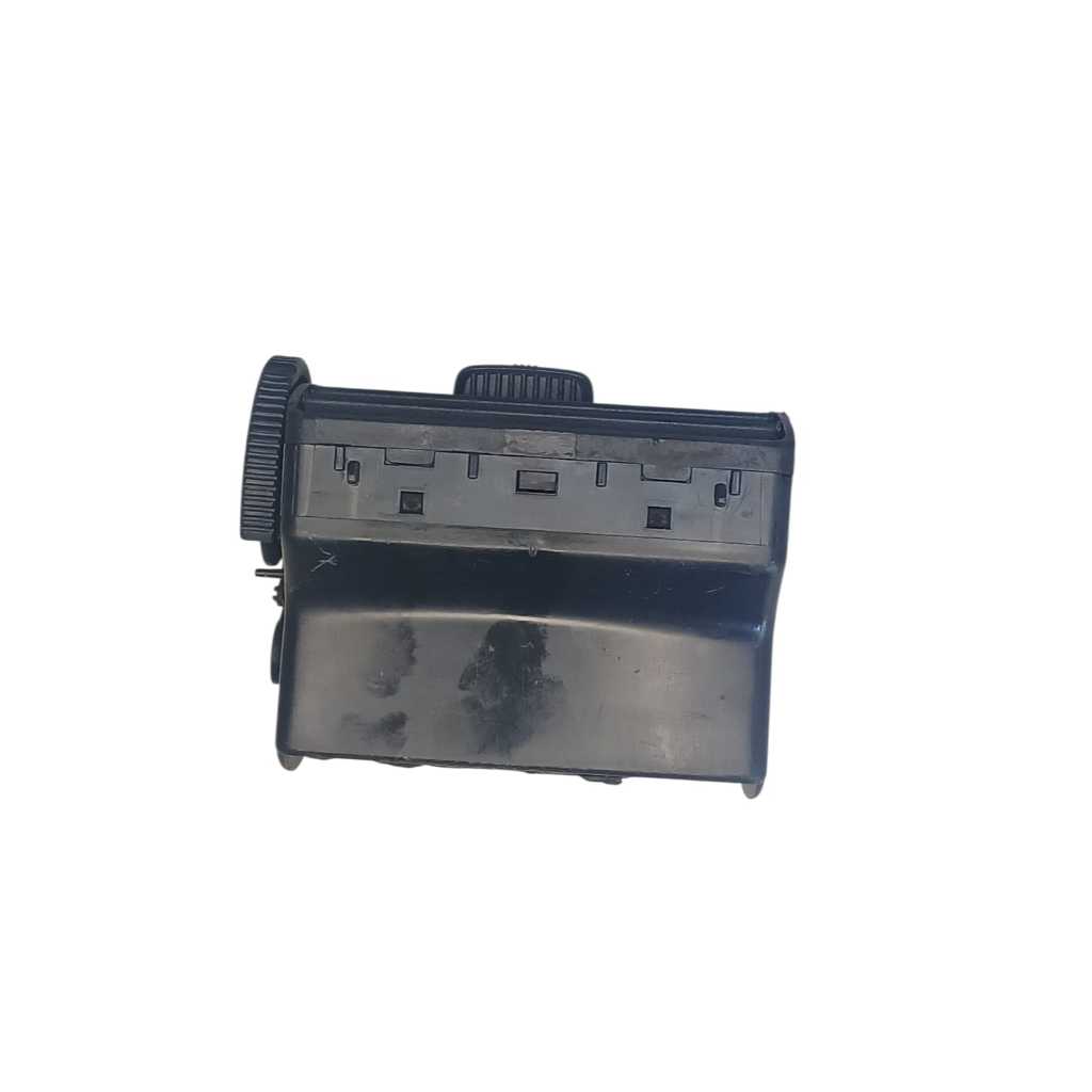 Difusor Ar Central Lado Esquerdo Vw Fox Spacefox 2004 2012. COD DA PEÇA: 5z0819728