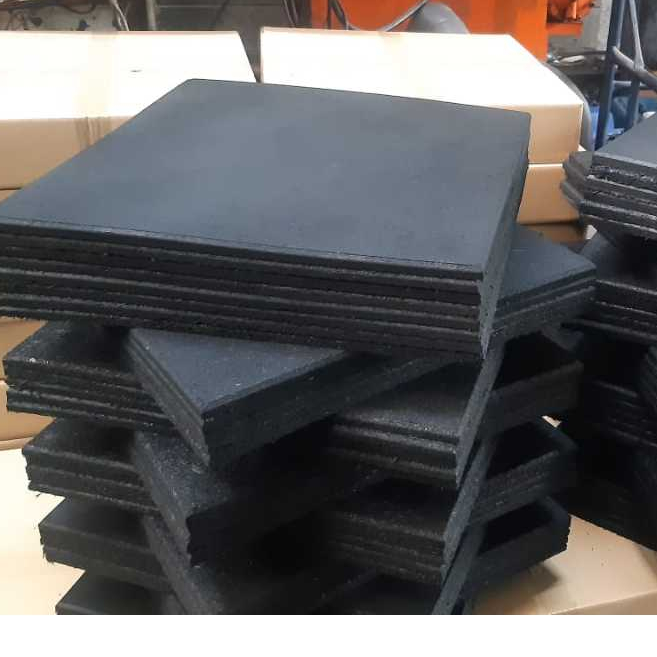 Kit 2 Placas Piso De Borracha Preto 11mm Academia Crossfit Playground Anti Impacto