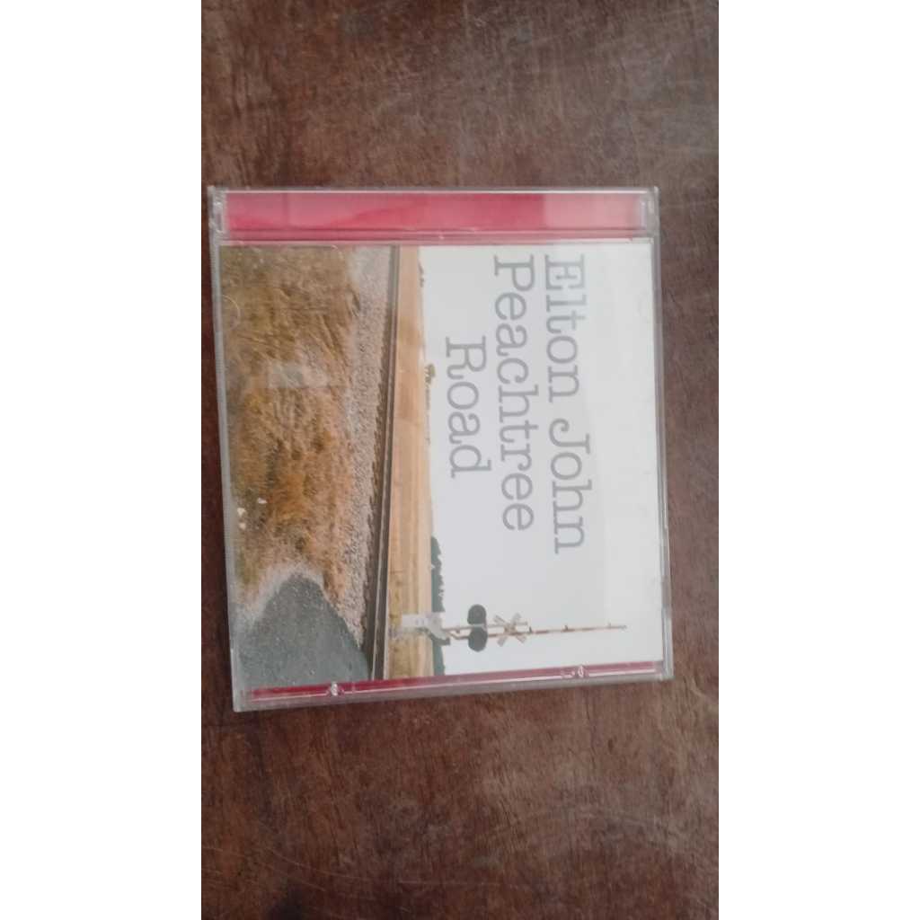 CD ELTON JOHN PEACHTREE ROAD  3244 A