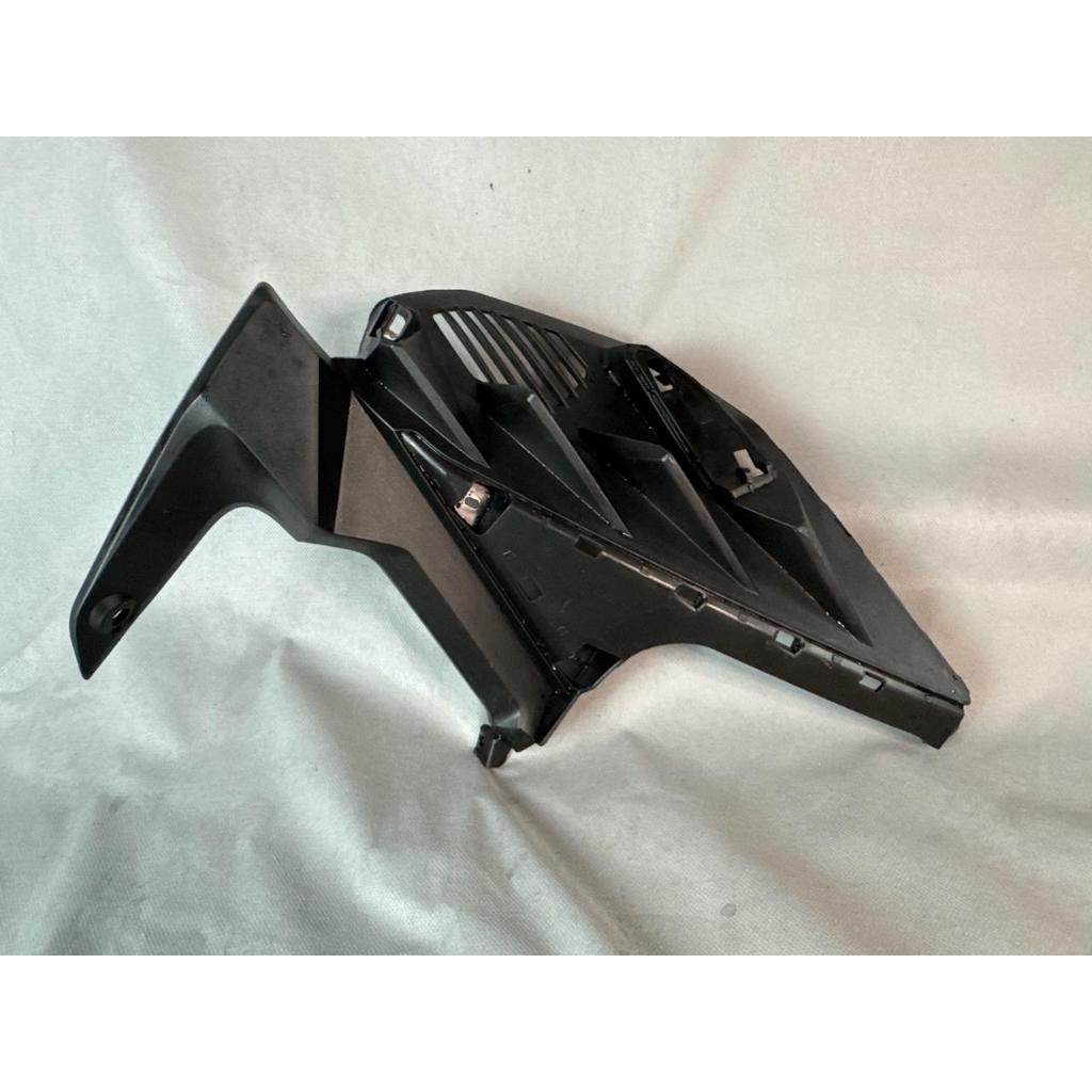 Carenagem Interna Aba Tanque Esquerda Honda Cb 300f Twister 2023 A 2025 Original
