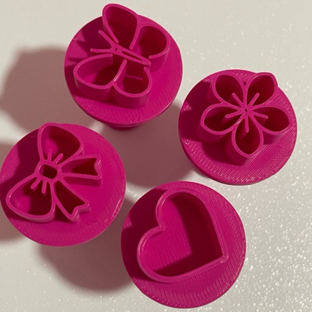 Kit 4 Carimbos para Brigadeiro e Doces Gourmet - Tema Mimos (Laço,Coração,Flor e Borboleta) doce fino jardim encantado — imagem 2 de 2