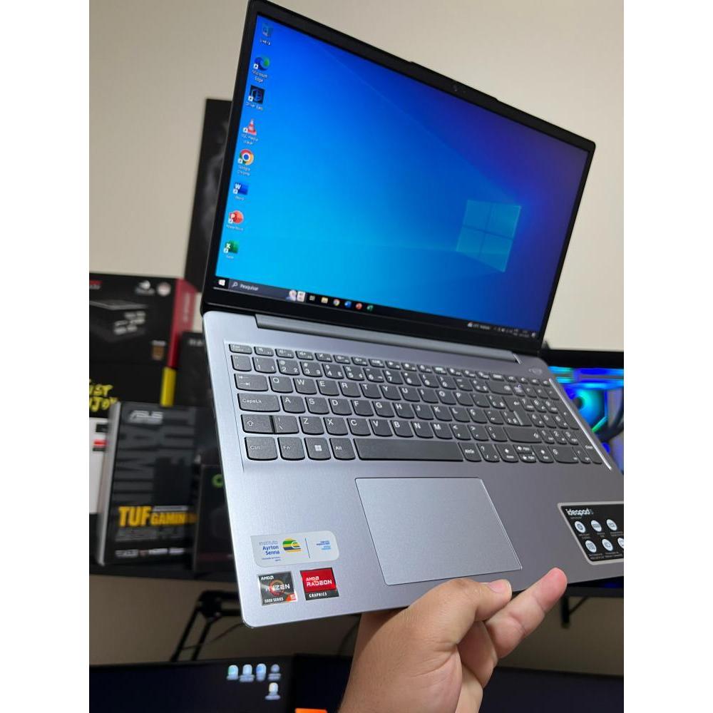 Notebook Lenovo Ryzen 5-5500U, 12GB, 256GB SSD, 15.6: Vale a Pena em 2026? Minha Análise Completa