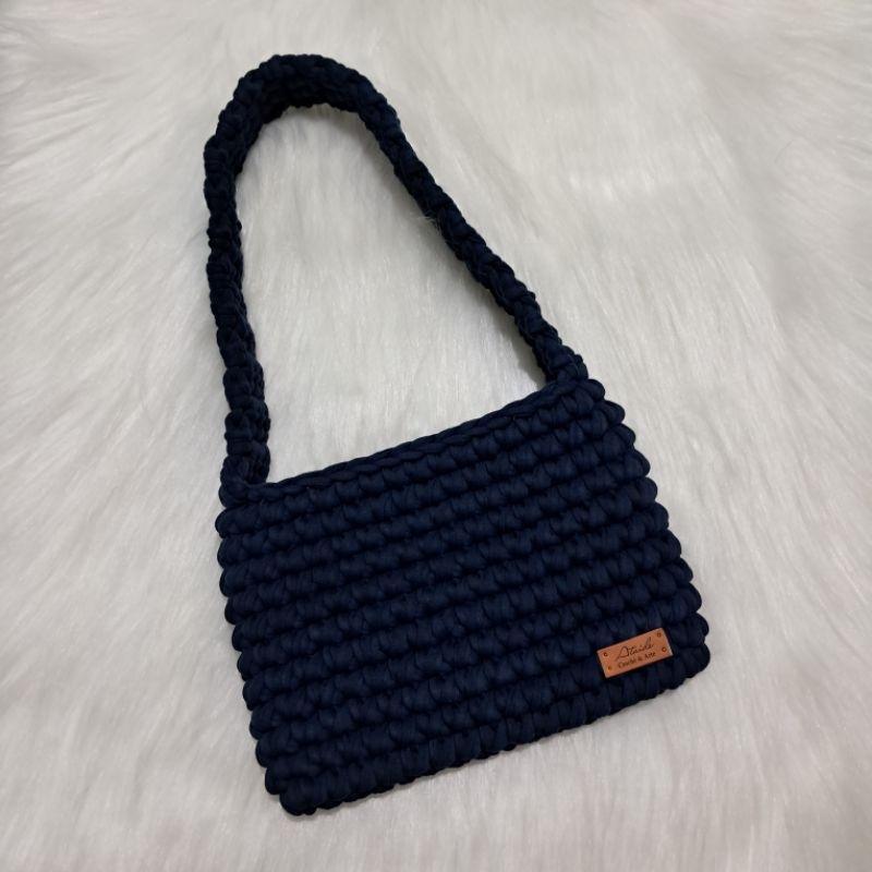 Bolsa Tiffany de Ombro em Crochê Modelo Moderno "estilo gringa" baguete — imagem 2 de 2
