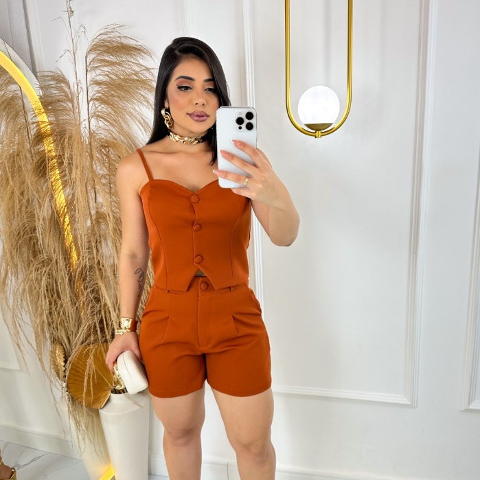Conjunto Alfaiataria Feminino Short Social e Blusa de Alcinha Regulável Conforto Verão Estiloso