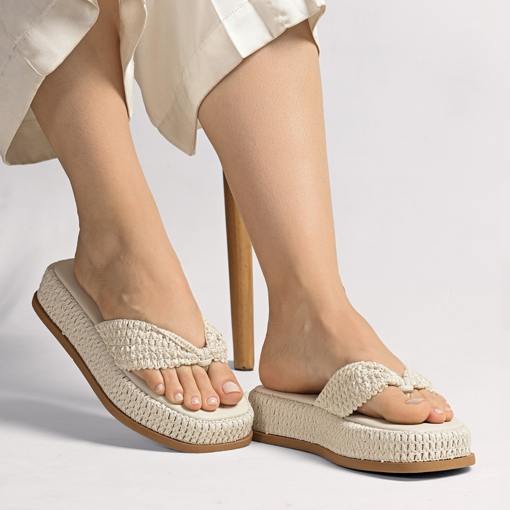 Tamanco Flat Feminino Ráfia Sandália de Dedo Natural Palha Praia Resort Verão Búzios