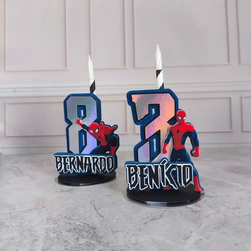 Vela Decorativa de Aniversário com Número 8 e 3 Personagem Spider-Man Personalizada