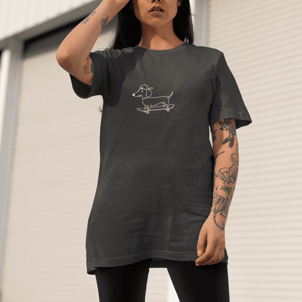 Camiseta Oversized Streetwear 100% Algodão Estampada Cachorro Salsicha Skate Dog Animal Estiloso Camisa Skatista