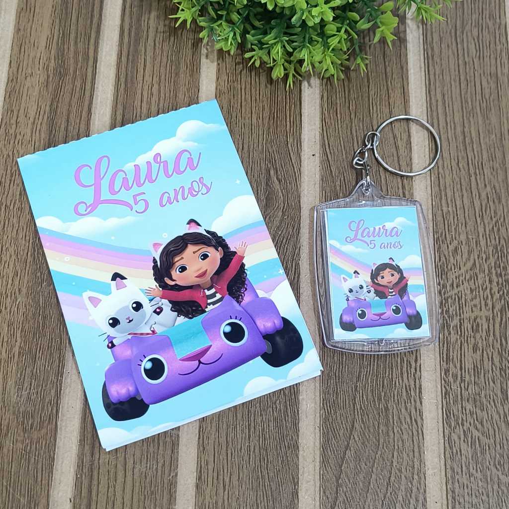KIT 10 A 30 CHAVEIRO + BLOQUINHO PERSONALIZADO LEMBRANCINHA FESTA DE ANIVERSÁRIO A CASA MÁGICA DA GABBY - TODOS OS TEMAS