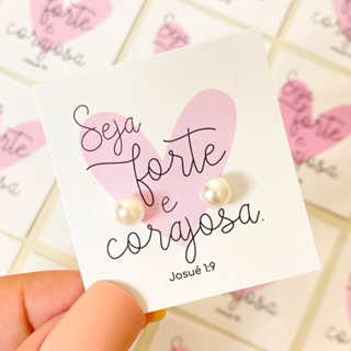 50 - 200 Pares Brinco de Perola + tag Mensagem Biblica Mimo para cliente em Oferta na Shopee