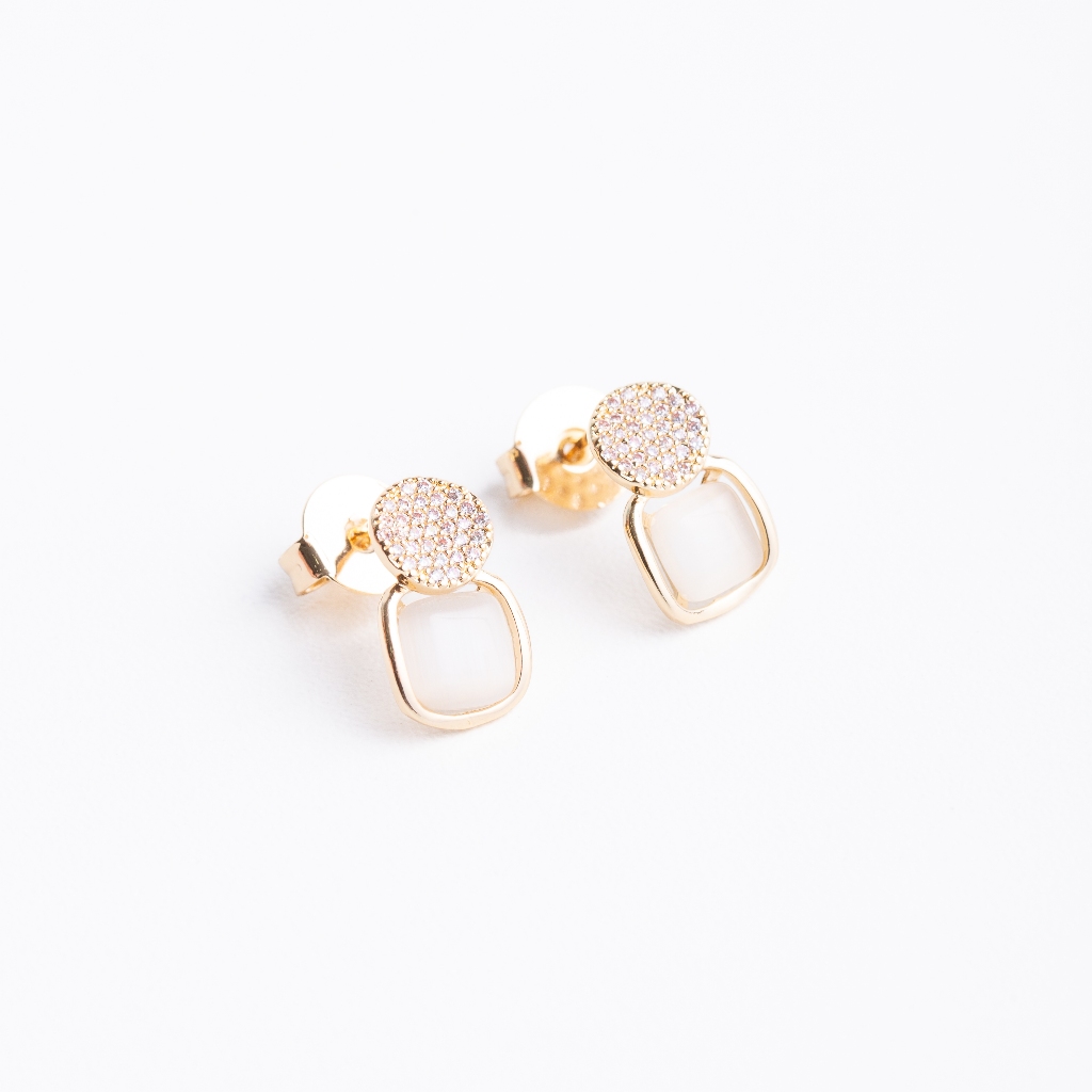 Brinco Chuveirinho Micro Zircônias Cristais Banhado a Ouro 18k Feminino Semi Joias