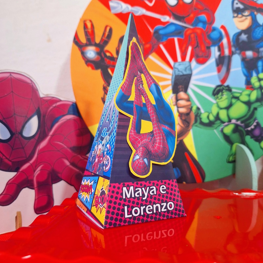 Caixinha pirâmide lembrancinha personalizada festa infantil