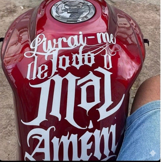 Adesivo Livrai-me de todo Mal amém tanque moto + Brinde (Livrai me de todo mau amem) Moto