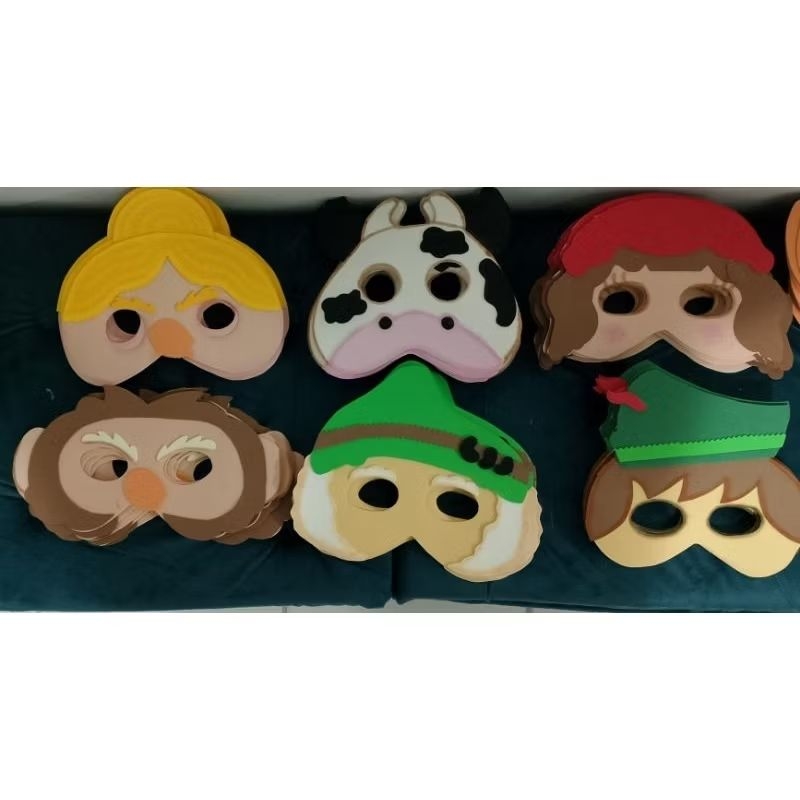 Máscaras de E.V.A dos personagens da história de João e o pé de feijão. Kit com 6 máscaras.
