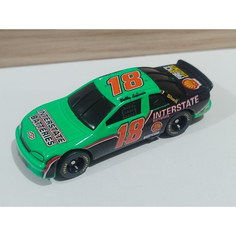 Shell Motorsports da Interstate Batteries número 18, pilotada por Bobby Labonte em 1998