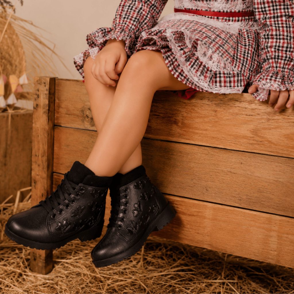 Bota Infantil Menina Botinha Coturno Feminina Preta Rosa Veludo Junina Casual Country