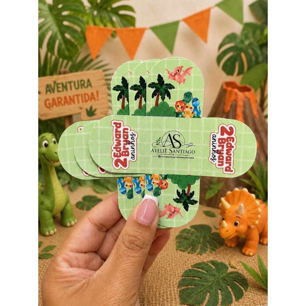 Forminhas de Brigadeiro Personalizada Dinossauro Baby Menino - Forminha 4 Pétalas - Aniversário Infantil