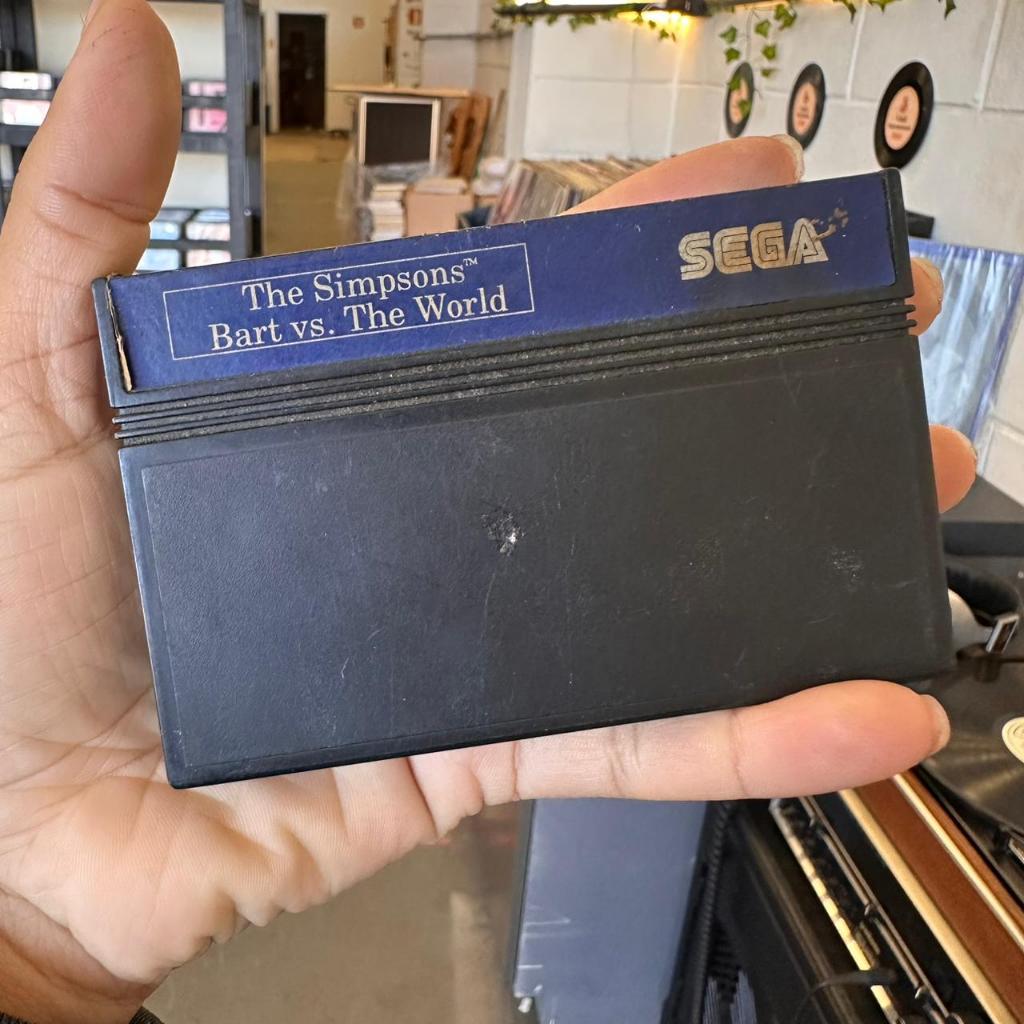 Jogo Sega The Simpsons Bart Vs The World  Master System.