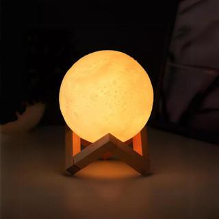 Luminária Lua 3D LED 10cm com Base de Madeira – Luz Quente Decorativa para Quarto e Mesa