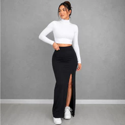 Conjunto Feminino Elegante em Suplex Cropped Manga Longa Gola Alta e Saia Fenda Lateral Blogueira