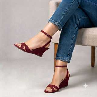 Sandália Feminina Anabela Salto 10cm Confortável Bico Folha Minimalista Casual com Fivela