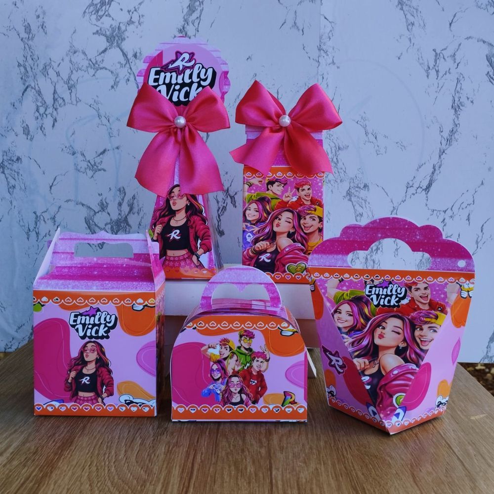 Kit Caixinhas Emilly vick Menina Personalizados(PRE _MONTADA) + BRINDE Lembrancinhas /Festa /Infantil