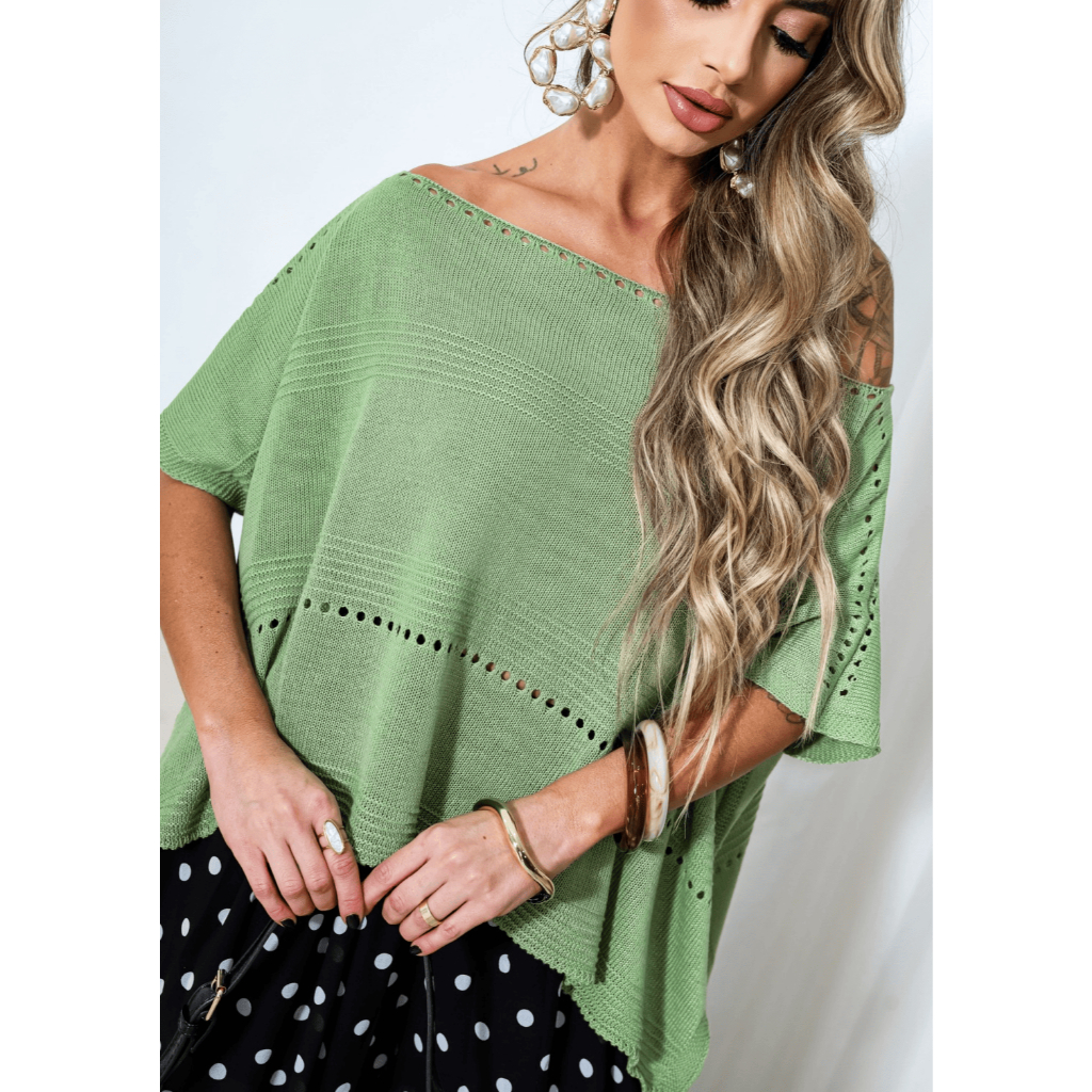 Blusa Feminina Tricot Capa Estilo Poncho Morcego Ampla Soltinha Manga Curta — imagem 2 de 2