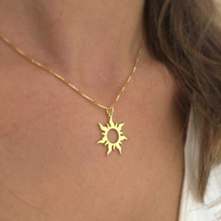 Colar Feminino Sol Pingente - Design Elegante e Versátil para Qualquer Ocasião
