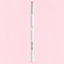 Pincel de Sombra Chanfrado Para Delineado Wet n Wild - Angled Liner Brush