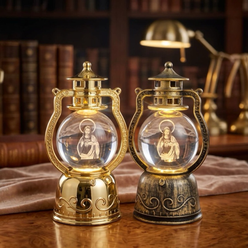 Lanterna Lampião Sagrado Coração de Jesus Giratório Luminária 14 cm com USB LED Importado