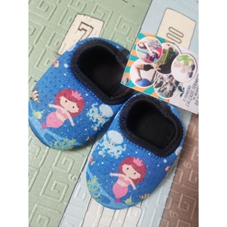 Sapatilha antiderrapante  Ufrog  menina e menino várias estampas em Oferta na Shopee