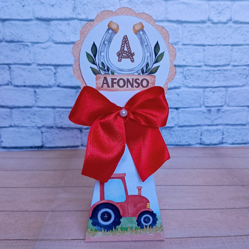Caixa PIRÂMIDE Fazendinha Vermelha - Caixinhas personalizadas Lembrancinhas para Aniversário