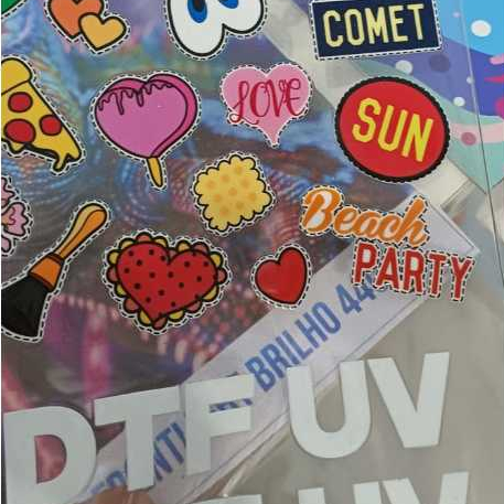 DTF UV PERSONALIZADO – Alta Qualidade e Durabilidade feito sob encomenda envie sua arte impressão personalizada adesivo
