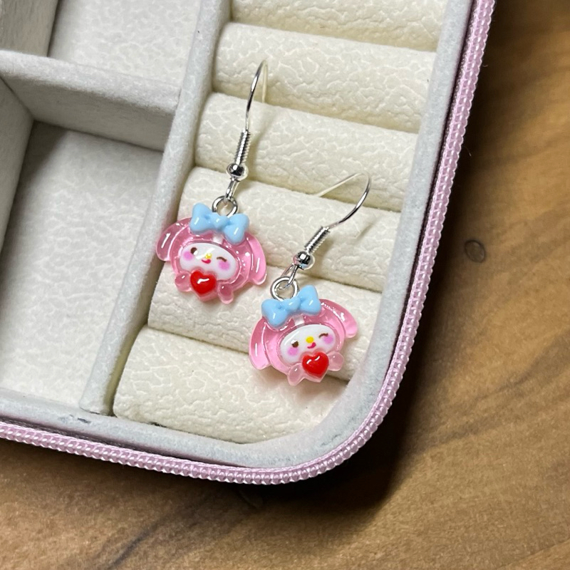 Brincos Hello Kitty e Seus Amigos